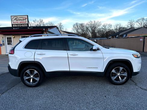 Used 2019 Jeep Cherokee Limited image 4