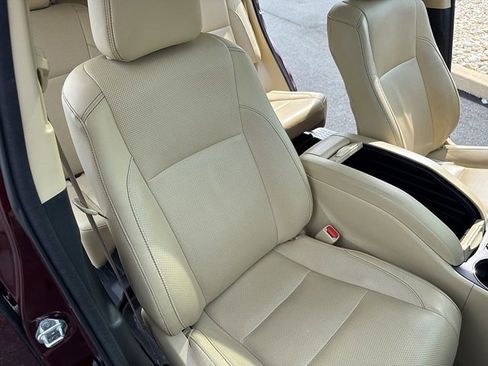 Certified 2018 Toyota Highlander Limited image 17