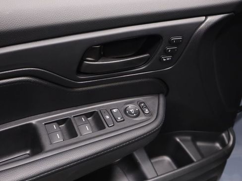 Used 2025 Honda Odyssey Sport-L image 23