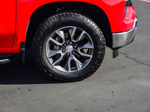 Used 2025 Chevrolet Silverado 1500 LT w/ Safety Package image 11