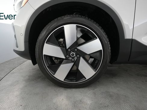 Used 2023 Volvo C40 P8 Recharge Ultimate AWD/4WD image 19