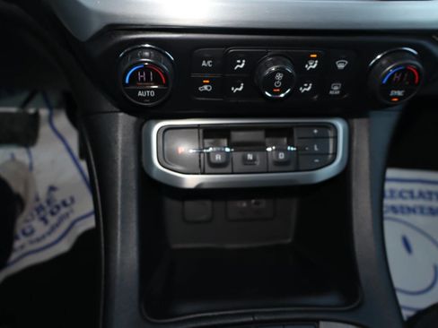 Used 2021 GMC Acadia SLE w/ Driver Convenience Package image 20