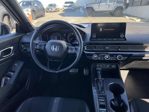 Used 2023 Honda Civic Sport image 7