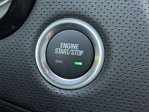 Certified 2025 Cadillac XT5 Premium Luxury image 34