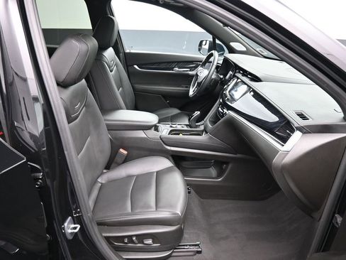 Used 2024 Cadillac XT6 Premium Luxury image 26