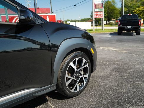 Used 2023 Hyundai Kona Limited FWD image 18