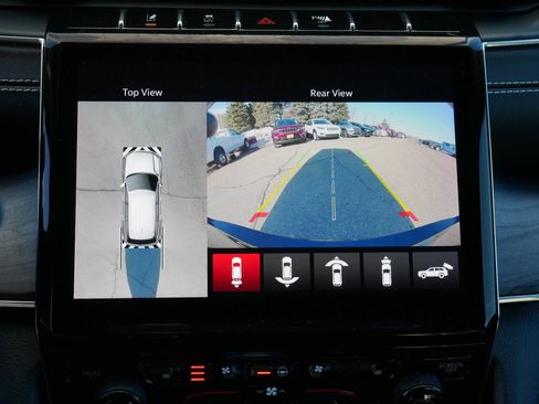 Used 2024 Jeep Grand Cherokee L Overland w/ Advanced Protech Group III image 27