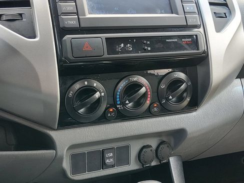 Used 2013 Toyota Tacoma 2WD Access Cab w/ SR5 Pkg image 21