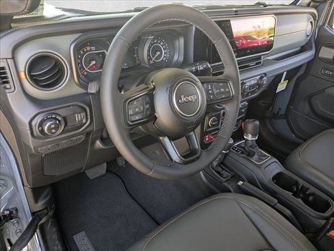 New 2026 Jeep Gladiator Mojave image 3