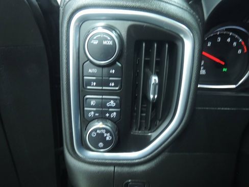 Used 2021 Chevrolet Silverado 1500 RST image 23