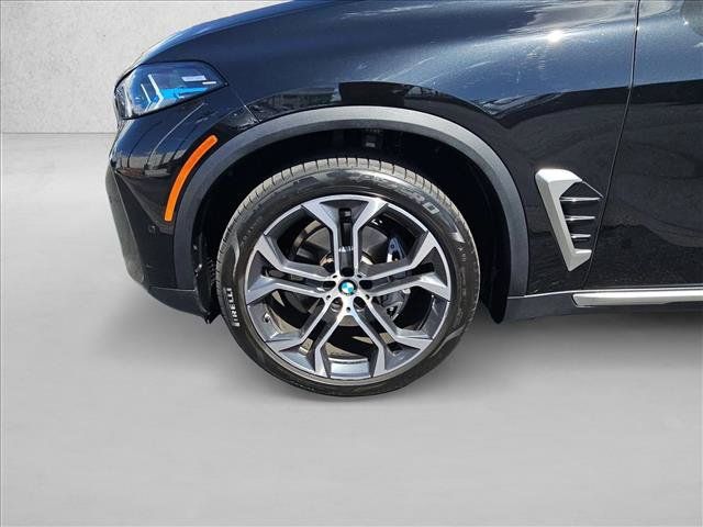 Certified 2024 BMW X5 xDrive40i w/ Premium Package AWD/4WD image 26