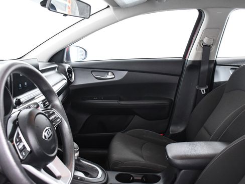 Used 2021 Kia Forte LXS image 18