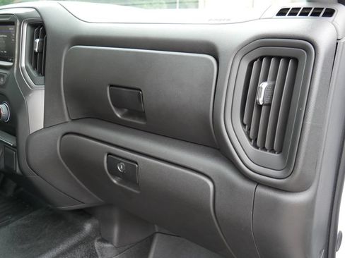 Used 2024 Chevrolet Silverado 1500 W/T w/ WT Value Package AWD/4WD image 10