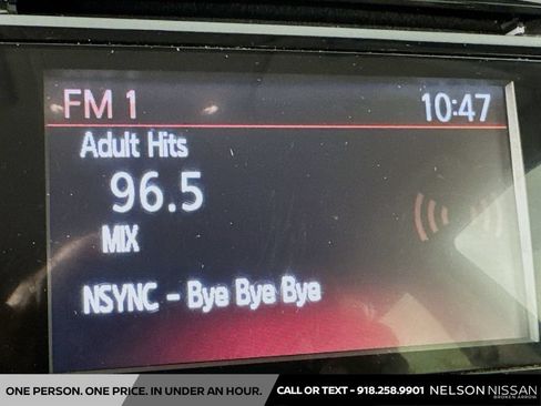 Used 2016 Nissan Rogue SV AWD/4WD image 14