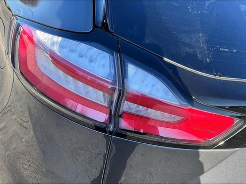 Used 2024 Ford Edge SEL image 20