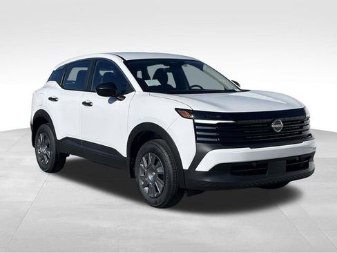 New 2026 Nissan Kicks S FWD image 18