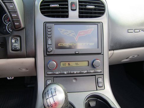 Used 2007 Chevrolet Corvette Convertible w/ Preferred Equipment Group RWD image 16