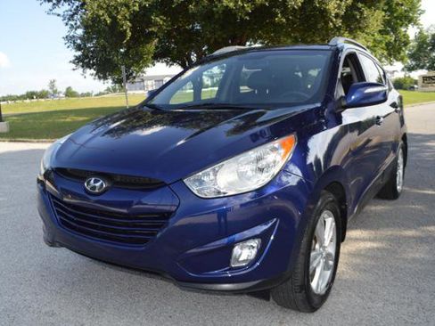 Used 2013 Hyundai Tucson GLS FWD image 1