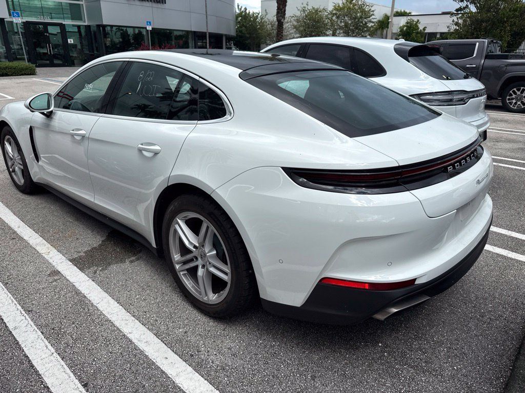 Certified 2025 Porsche Panamera RWD image 30