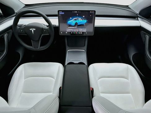 Used 2023 Tesla Model Y Long Range AWD/4WD image 13