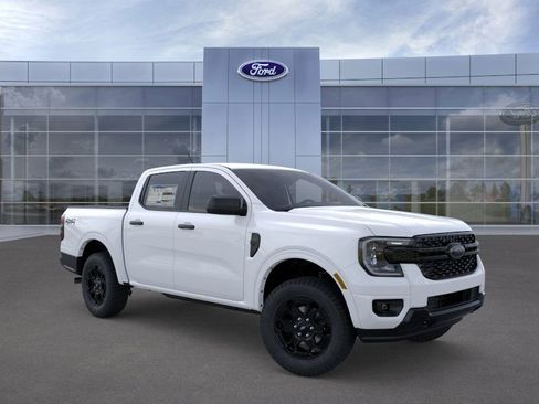 New 2026 Ford Ranger XLT w/ Black Appearance Package image 7