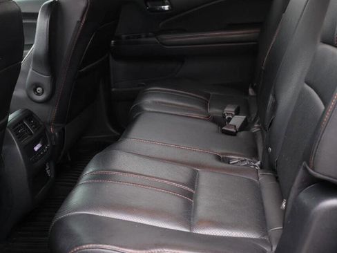 Used 2022 Honda Pilot TrailSport image 17