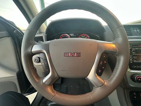 Used 2016 GMC Acadia SLE image 25