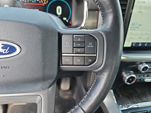 Used 2023 Ford F150 Lariat AWD/4WD image 18