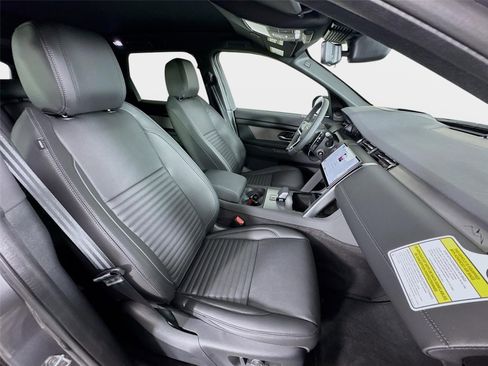 Used 2026 Land Rover Discovery Sport Landmark AWD/4WD image 30