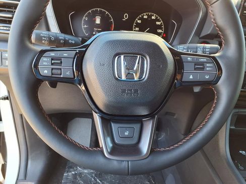 New 2025 Honda Pilot TrailSport image 11