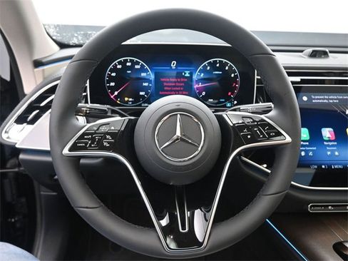 New 2026 Mercedes-Benz E 350 4MATIC Sedan image 23