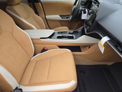 New 2026 Lexus RZ 350e 2WD w/ Technology Package image 10