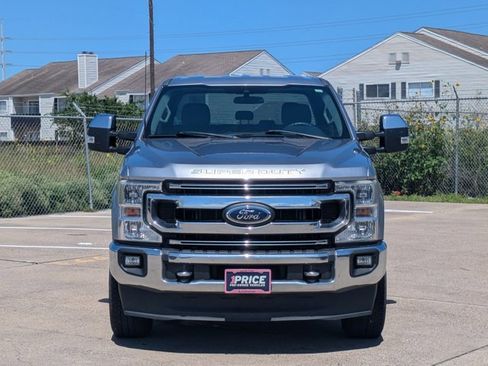 Used 2022 Ford F250 XLT w/ XLT Premium Package AWD/4WD image 2
