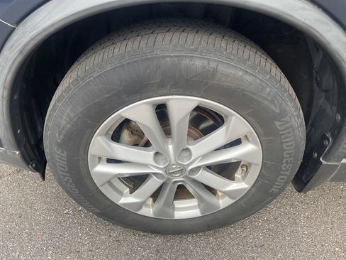 Used 2016 Nissan Rogue SV FWD image 65