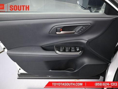 New 2026 Toyota Crown Platinum AWD/4WD image 28