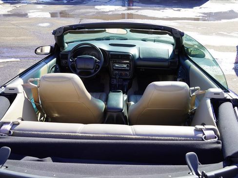 Used 2002 Chevrolet Camaro Z28 w/ SS Performance/Appearance Pkg image 21