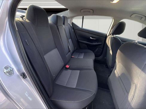 Used 2022 Nissan Sentra SV image 28