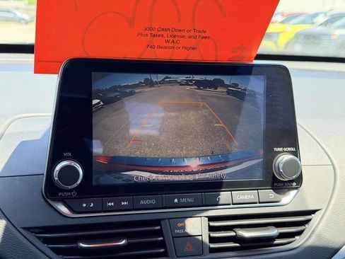 Used 2022 Nissan Altima 2.5 SV FWD image 20