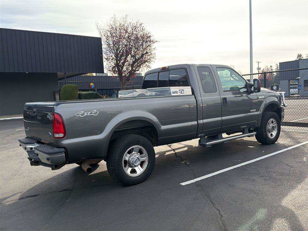 Used 2005 Ford F250 XLT AWD/4WD image 9
