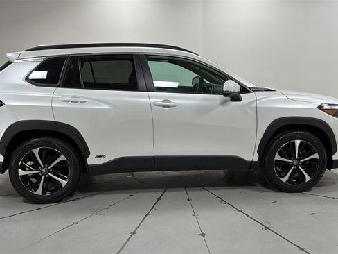 Certified 2024 Toyota Corolla Cross XSE w/ Convenience Package image 6