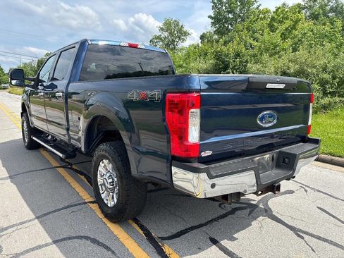 Used 2017 Ford F250 XLT w/ XLT Premium Package AWD/4WD image 7