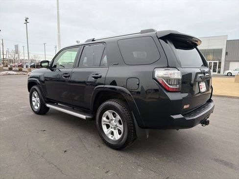 Certified 2024 Toyota 4Runner SR5 Premium w/ Moonroof Package image 5