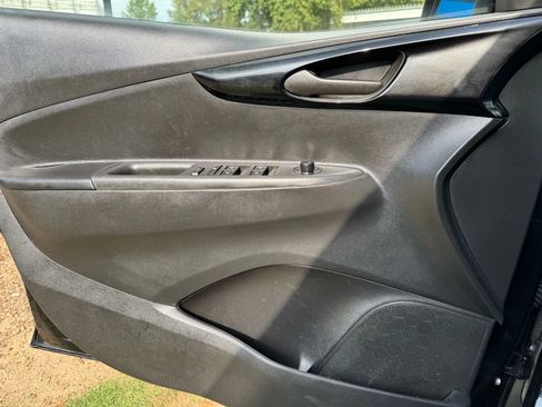 Used 2021 Chevrolet Spark LT image 28