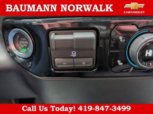 Used 2025 Chevrolet Silverado 2500 LT w/ Texas Edition image 35