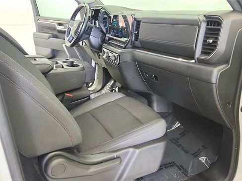 Used 2023 Chevrolet Silverado 1500 LT AWD/4WD image 36