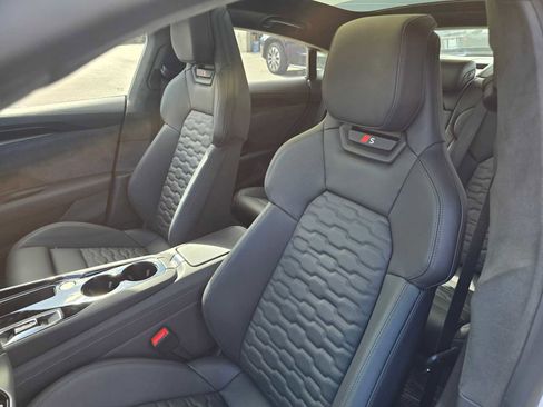 New 2026 Audi S e-tron GT Prestige image 23