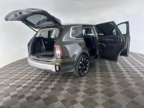 Certified 2024 Kia Telluride SX Prestige AWD/4WD image 16