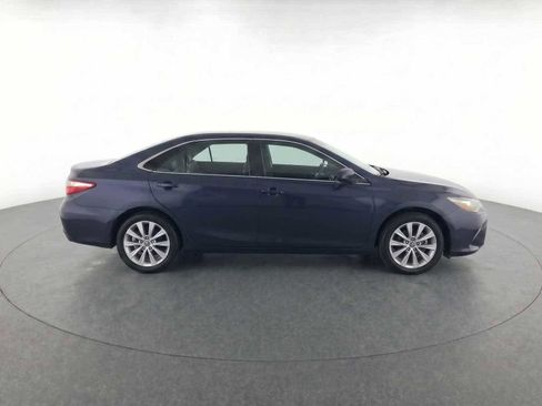 Used 2017 Toyota Camry XLE w/ Convenience Package FWD image 8