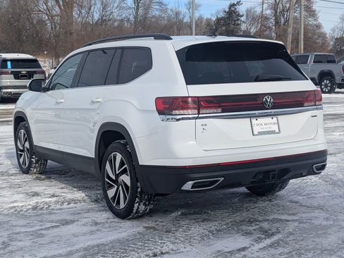 Used 2024 Volkswagen Atlas SE image 6
