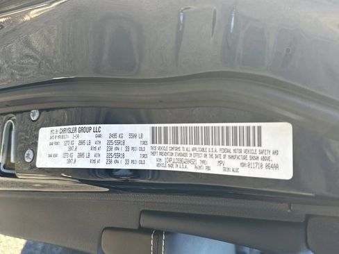 Used 2014 Jeep Cherokee Limited image 37